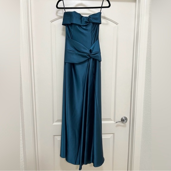 Vintage Jessica McClintock Satin Strapless Gown - Picture 3 of 6